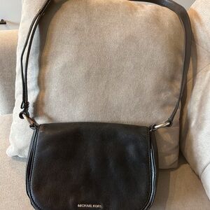 Micheal Kors Black crossbody bag